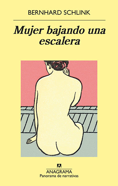 Mujer bajando una escalera